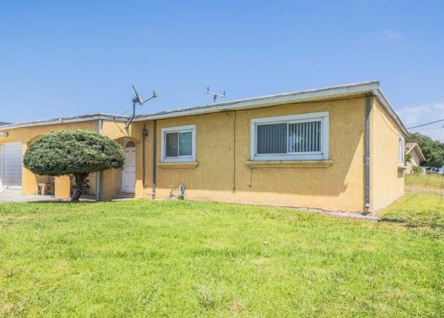 Property at 1208 Ramona Ave, Salinas, CA 93906, 3 beds, 1 bath