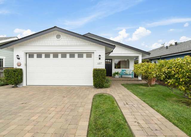 Property at 687 Myrtle St, Half Moon Bay, CA 94019, 3 beds, 2 baths