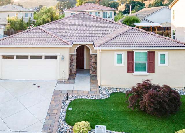 Property at 2531 Apple Tree Way, Gilroy, CA 95020, 4 beds, 3.5 baths