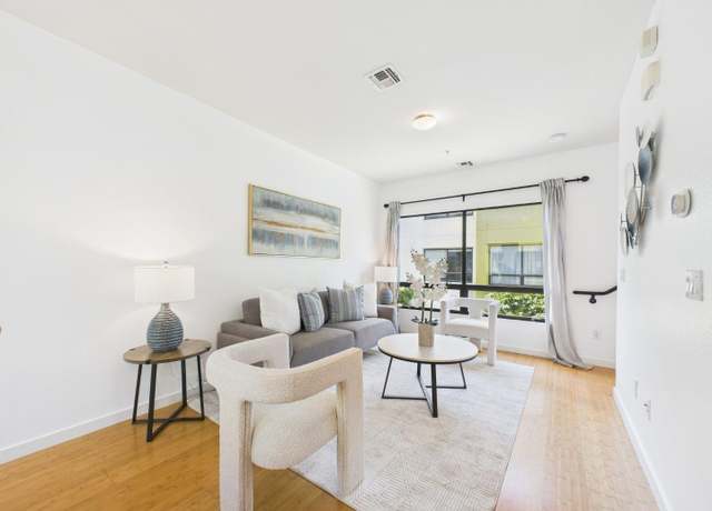 Property at 904 Zephyr Dr, Oakland, CA 94607, 2 beds, 2.5 baths
