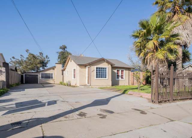 Property at 1424 Del Monte Ave, Salinas, CA 93905, 4 beds, 2 baths