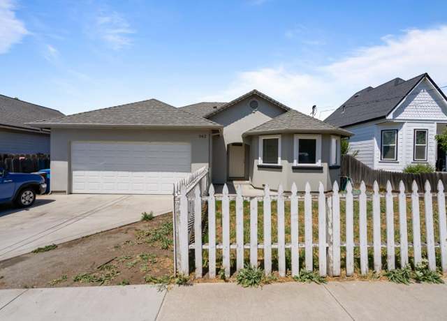 Property at 542 Powell St, Hollister, CA 95023, 5 beds, 3 baths