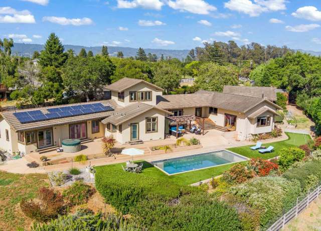 Property at 141 Corona Ct, Watsonville, CA 95076, 4 beds, 4 baths
