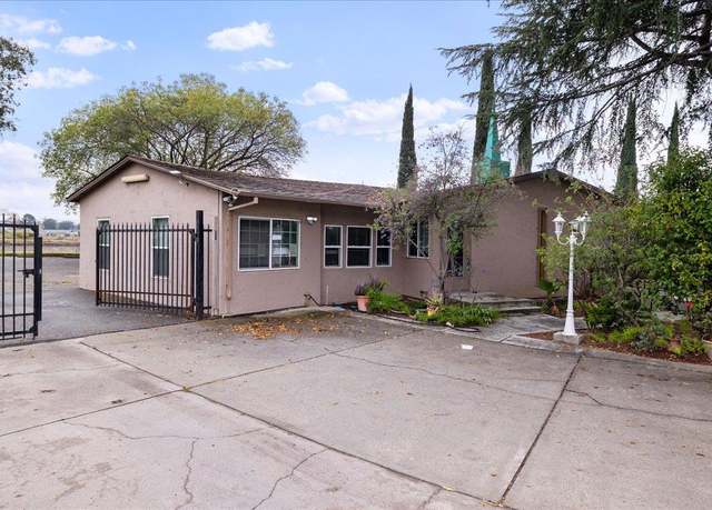 Property at 400 Budd Ave, Campbell, CA 95008, 1.5 baths