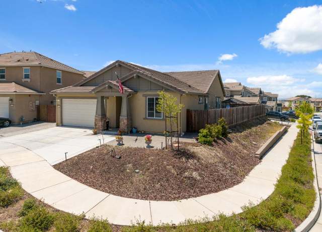 Property at 410 Thistle Ct, Hollister, CA 95023, 4 beds, 3 baths