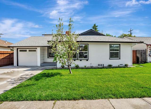 Property at 109 Maple St, Vacaville, CA 95688, 6 beds, 2.5 baths