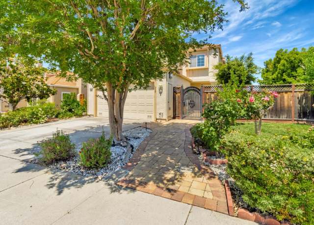 Property at 1319 Quail Creek Cir, San Jose, CA 95120, 3 beds, 2.5 baths
