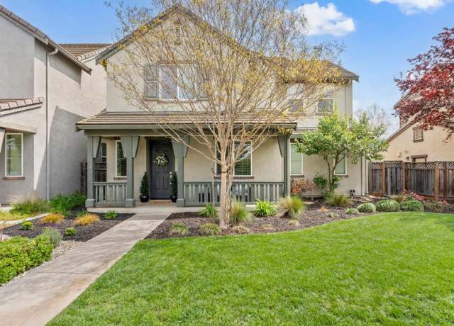 Property at 462 E Main Ave, Morgan Hill, CA 95037, 4 beds, 2.5 baths