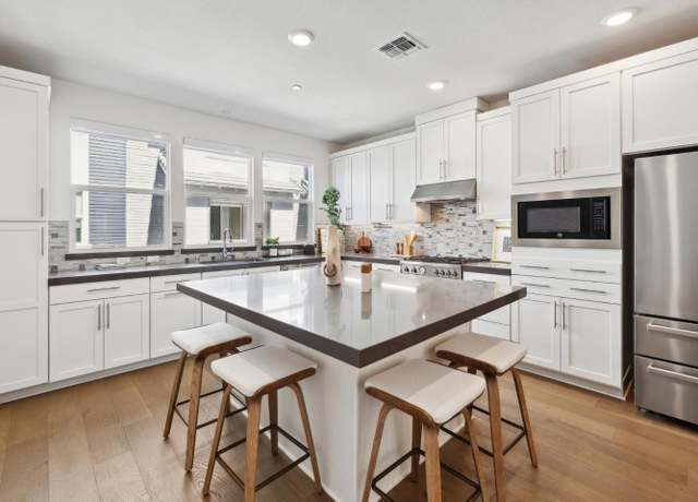 Property at 2266 Mora Pl, Mountain View, CA 94040, 2 beds, 2.5 baths