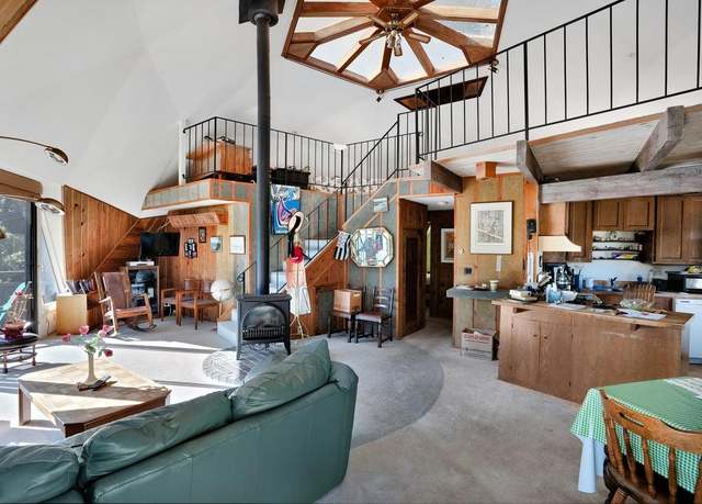 Property at 827 Valencia Rd, Aptos, CA 95003, 2 beds, 2 baths