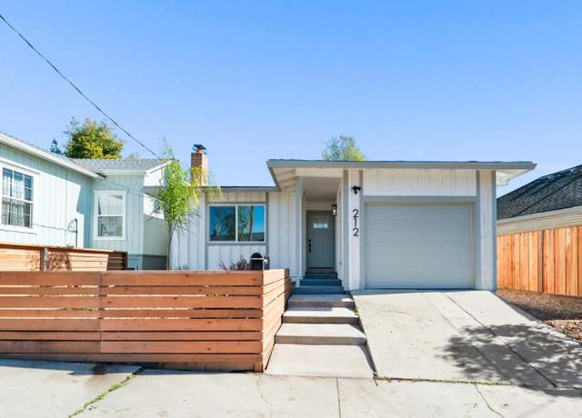 Property at 212 Roberts St, Santa Cruz, CA 95060, 2 beds, 1 bath