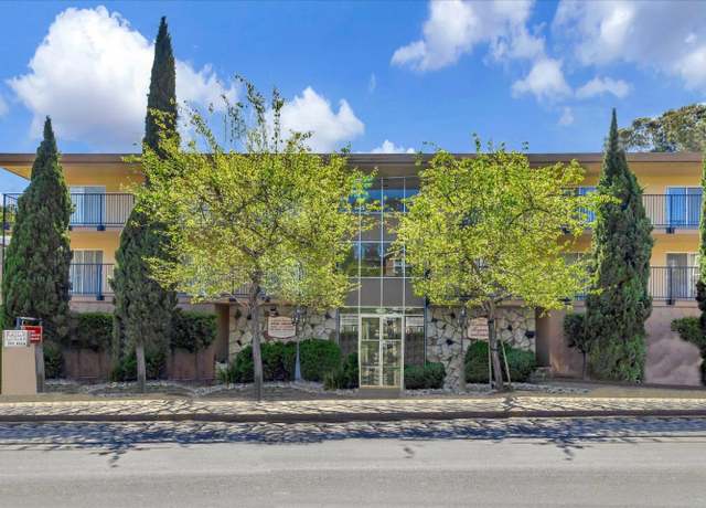 Property at 2431 Carlmont Dr, Belmont, CA 94002, 28 beds, 24 baths