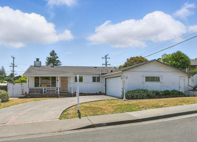 Property at 114 Bergwall Way, Vallejo, CA 94591, 3 beds, 2 baths