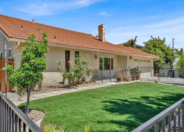 Property at 875 E Taylor St, San Jose, CA 95112, 4 beds, 3.5 baths