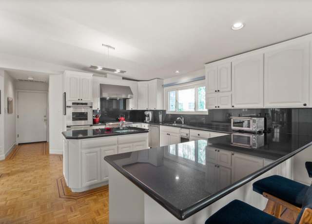Property at 3920 Lakemead Way, Redwood City, CA 94062, 5 beds, 4.5 baths