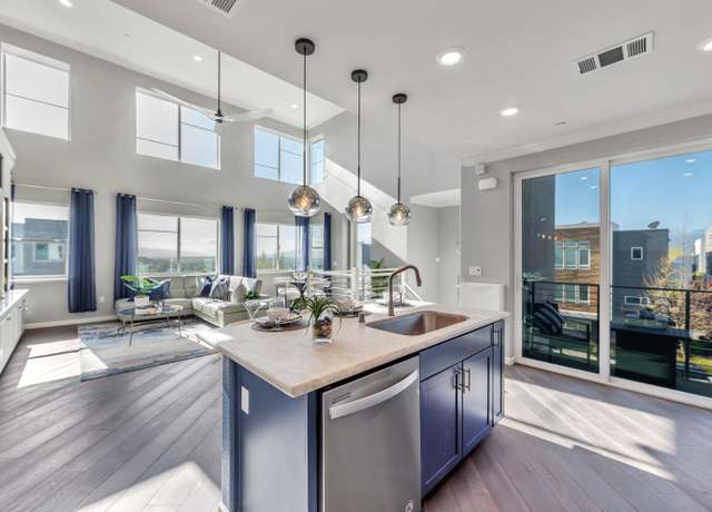 Property at 111 Llano De Los Robles Ave #2, San Jose, CA 95136, 2 beds, 2 baths
