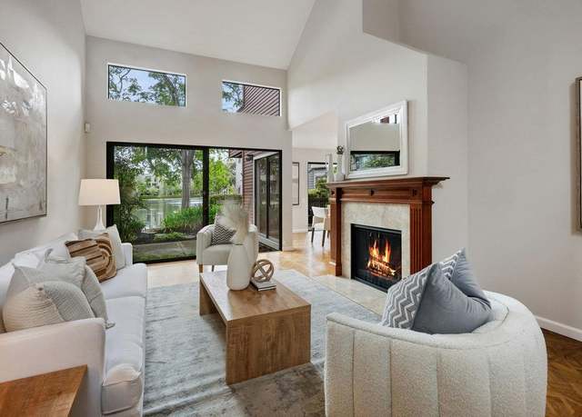 Property at 971 Shoreline Dr, San Mateo, CA 94404, 3 beds, 2.5 baths
