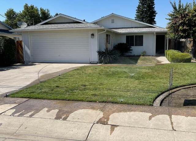 Property at 4438 W Feemster Ave, Visalia, CA 93277, 3 beds, 2 baths
