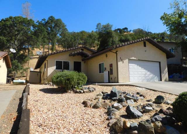 Property at 112 Parkview Ln, Napa, CA 94558, 3 beds, 2 baths