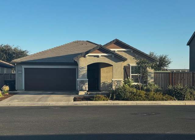 Property at 624 Somerset Way, Patterson, CA 95363, 3 beds, 2 baths