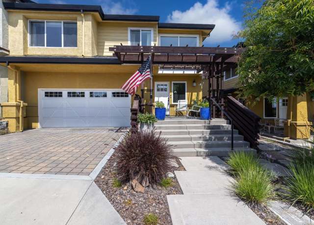 Property at 120 Fife Ln, Aptos, CA 95003, 3 beds, 2.5 baths