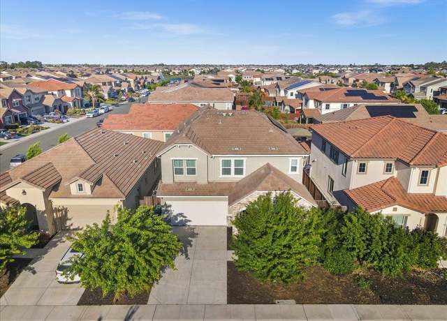 Property at 358 Parkfield Way, Oakley, CA 94561, 5 beds, 3 baths