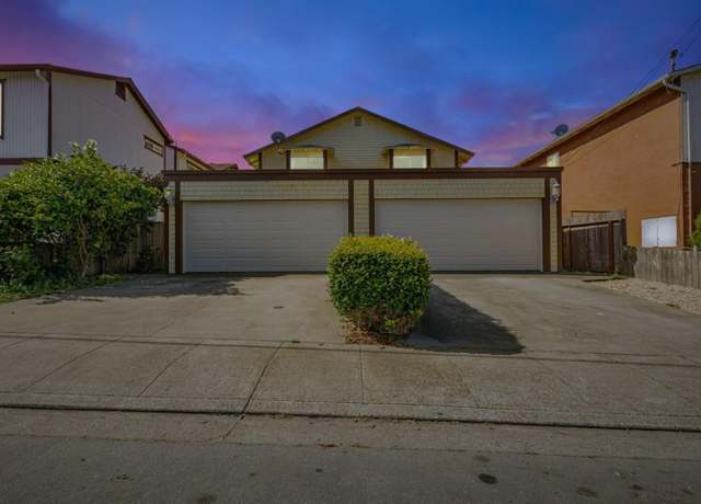 Property at 476 - 478 Oak Ave, Half Moon Bay, CA 94019, 4 beds, 3 baths