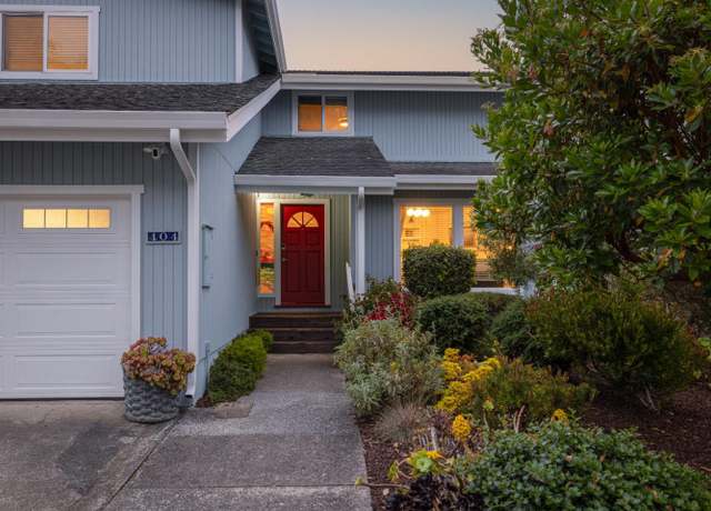 Property at 404 Roosevelt Blvd, Half Moon Bay, CA 94019, 4 beds, 3 baths