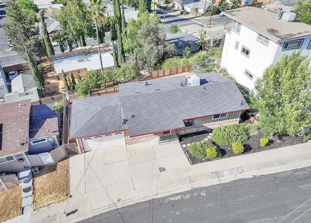 Property at 417 Lynn Ave, Antioch, CA 94509, 3 beds, 2 baths