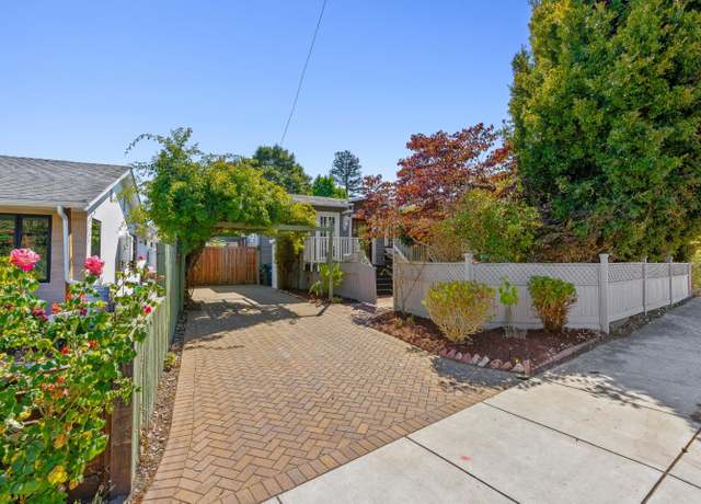 Property at 1719 Bay St, Santa Cruz, CA 95060, 2 beds, 1.5 baths