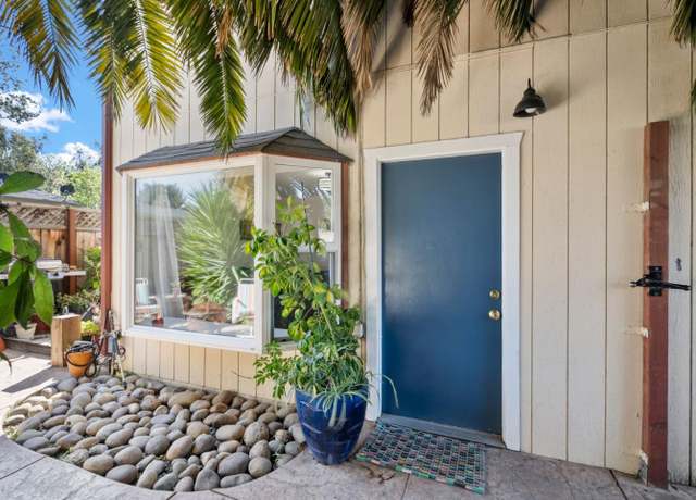 Property at 1727 30th Ave Unit A, Santa Cruz, CA 95062, 2 beds, 1 bath