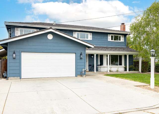 Property at 3782 Vienna Dr, Aptos, CA 95003, 6 beds, 2.5 baths