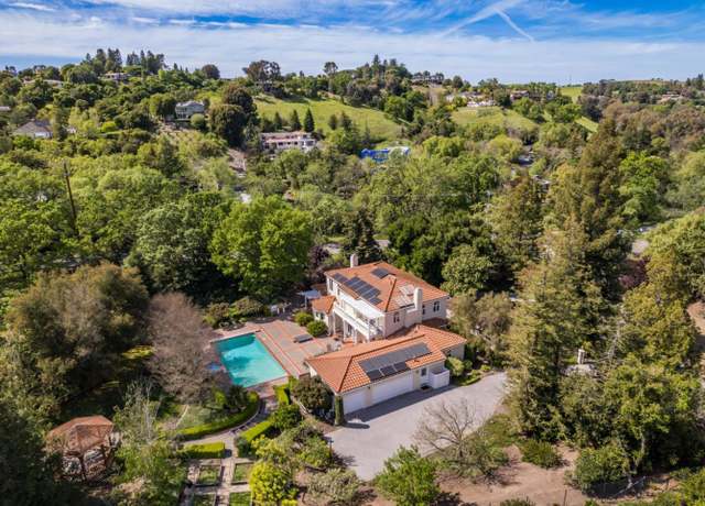 Property at 14210 Berry Hill Ct, Los Altos Hills, CA 94022, 4 beds, 3.5 baths