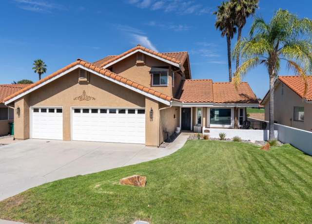 Property at 911 Saint Ann Dr, Paso Robles, CA 93446, 3 beds, 2.5 baths