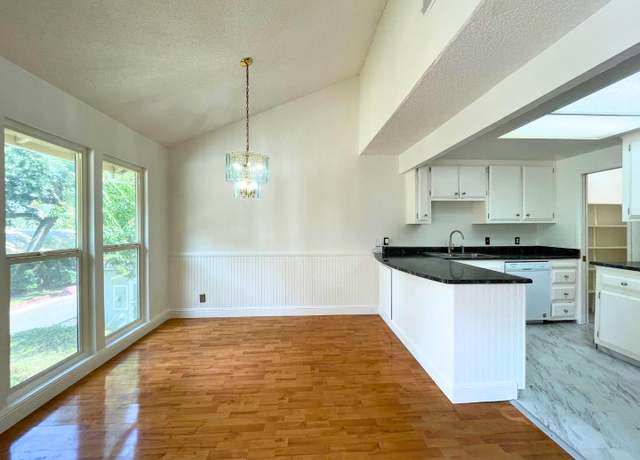 Property at 7959 La Riviera Dr, Sacramento, CA 95826, 3 beds, 2.5 baths