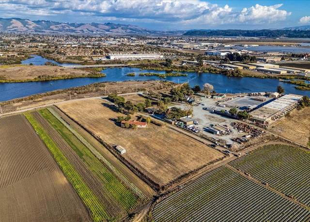 Property at 235 Lee Rd, Watsonville, CA 95076, 3 beds, 2 baths