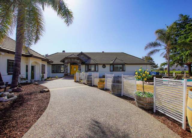 Property at 160 Tevis Trl, Hollister, CA 95023, 4 beds, 3 baths