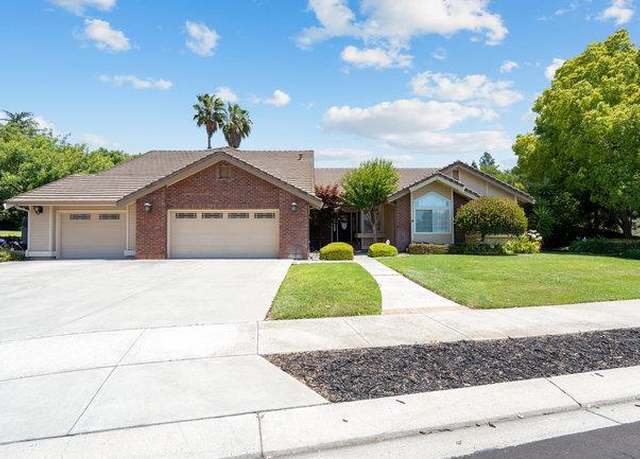 Property at 120 Tierra Del Sol, Hollister, CA 95023, 4 beds, 3.5 baths