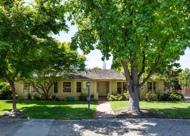 Property at 1850 White Oak Dr, Menlo Park, CA 94025, 4 beds, 2.5 baths
