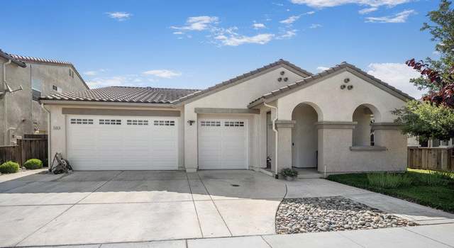 Photo of 1009 Robert Dr, Hollister, CA 95023