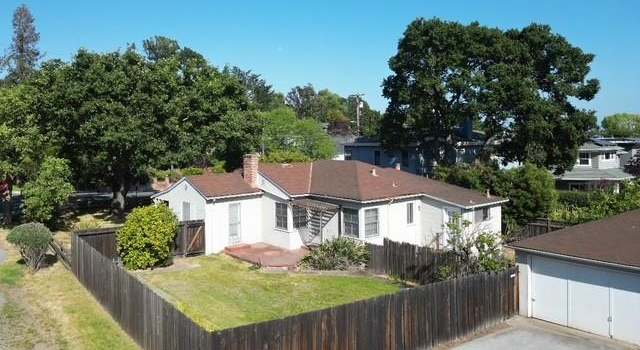 Photo of 800 Cordilleras Ave, San Carlos, CA 94070