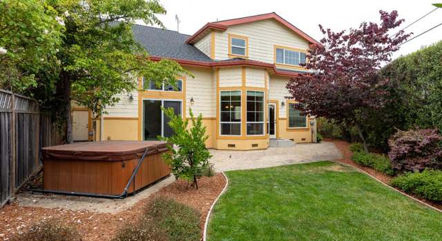 Photo of 105 Santina Ct, Santa Cruz, CA 95062