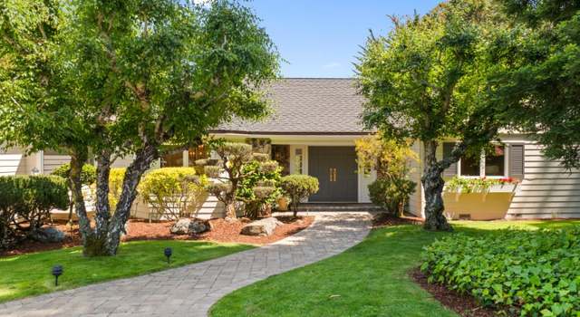 Photo of 2295 Skyfarm Dr, Hillsborough, CA 94010
