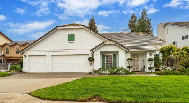 Photo of 1130 Minarets Ave, Clovis, CA 93611
