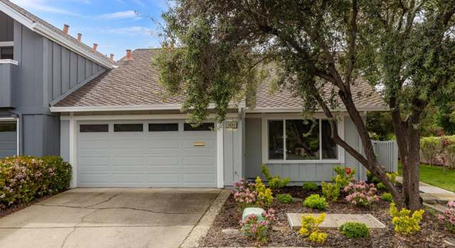 Photo of 300 Pine Wood Ln, Los Gatos, CA 95032