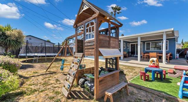 Photo of 1088 Edgemere Ln, Hayward, CA 94545