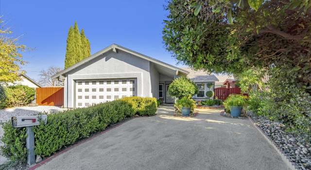 Photo of 328 Riptide Ct, Pittsburg, CA 94565