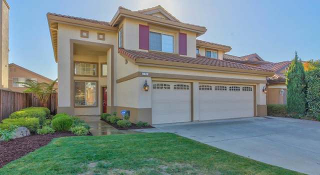 Photo of 328 Riesling Way, Salinas, CA 93906