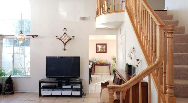 Photo of 781 Las Palmas Dr, Hollister, CA 95023