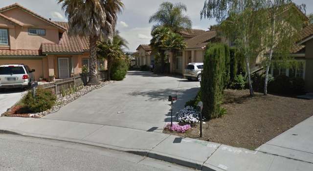 Photo of 781 Las Palmas Dr, Hollister, CA 95023